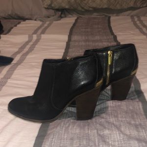 COACH Hattie black leather booties wgold hardware